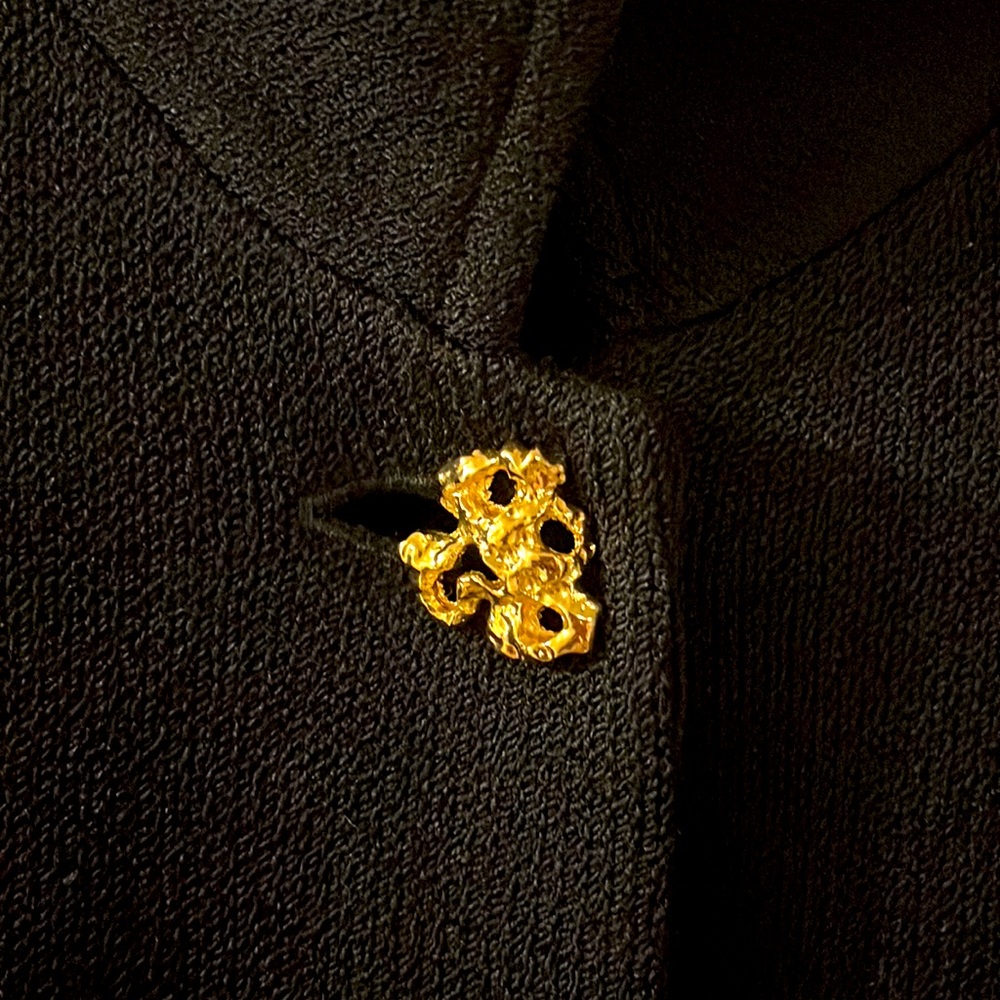 St. John knee-length knit blazer, artistic gold accent buttons, size 6 - Picture 3 of 4
